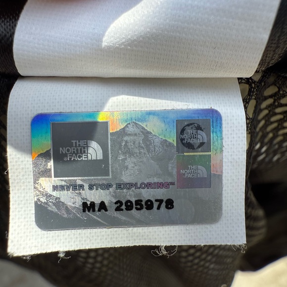 The North Face HyVent Rain Jacket for Boys SZ Medium (10-12) - Picture 13 of 16